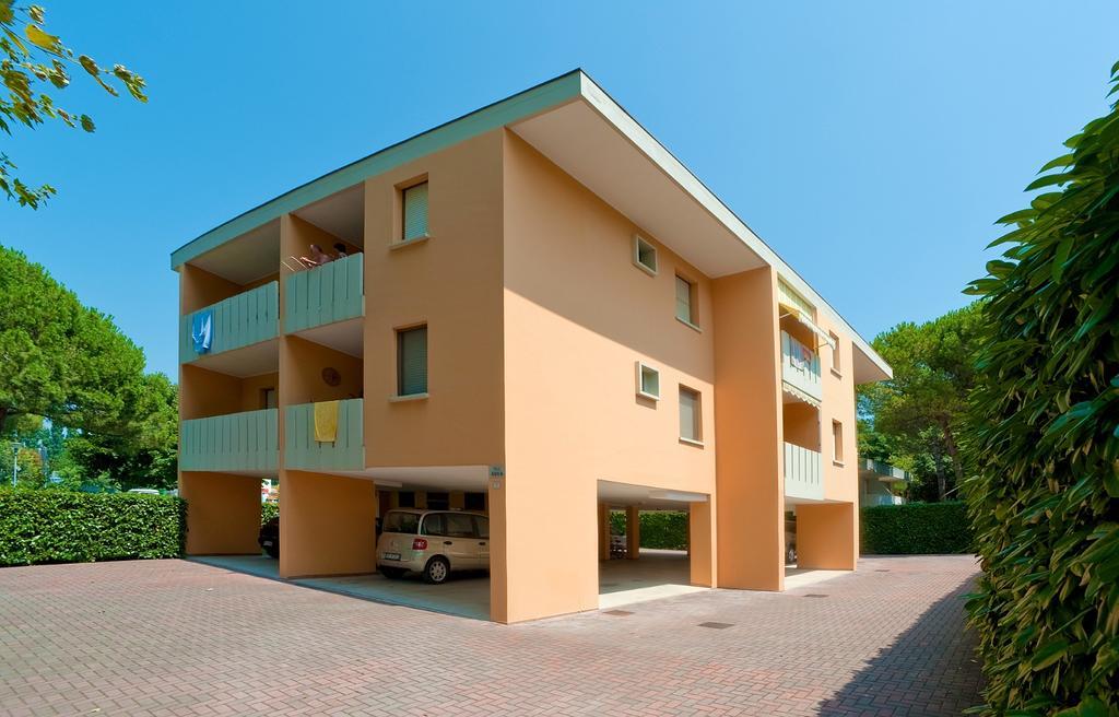 Adua Apartment Bibione Exterior photo