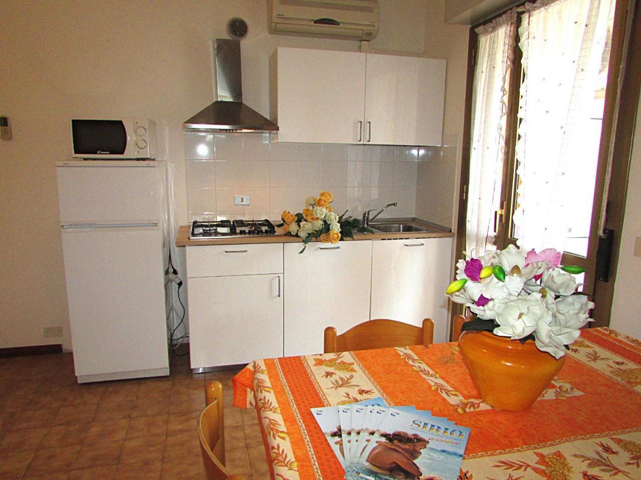 Adua Apartment Bibione Exterior photo